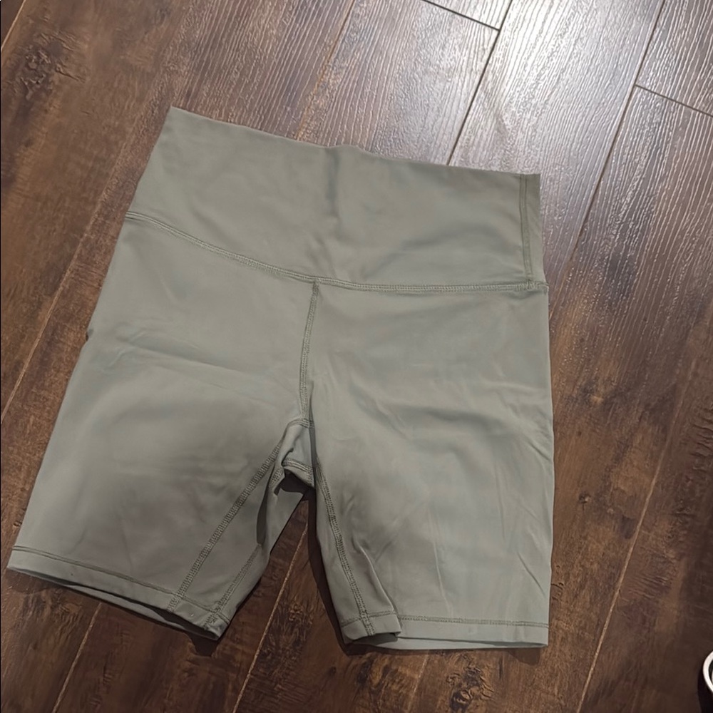 Lowa Gray Bike Shorts High-Waisted Stretch